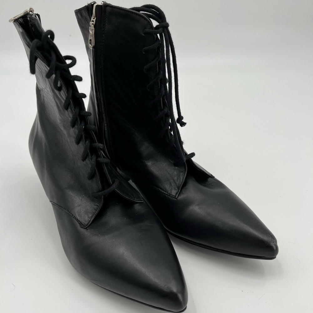 Archive Shoes Barrow Black Leather
 Womens  Boots Size 7.5